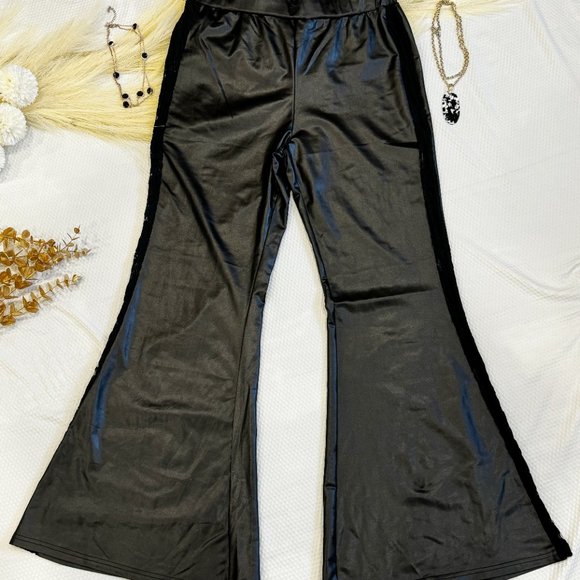 Black bell bottom pants - Picture 2 of 2